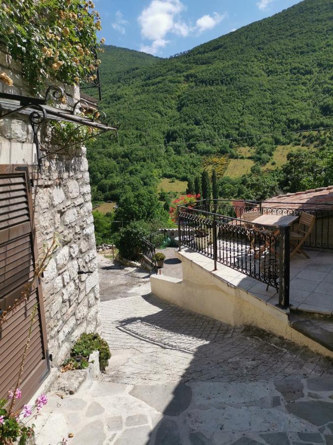Bed & Breakfast Sentiero 54 Cantiano Exterior photo
